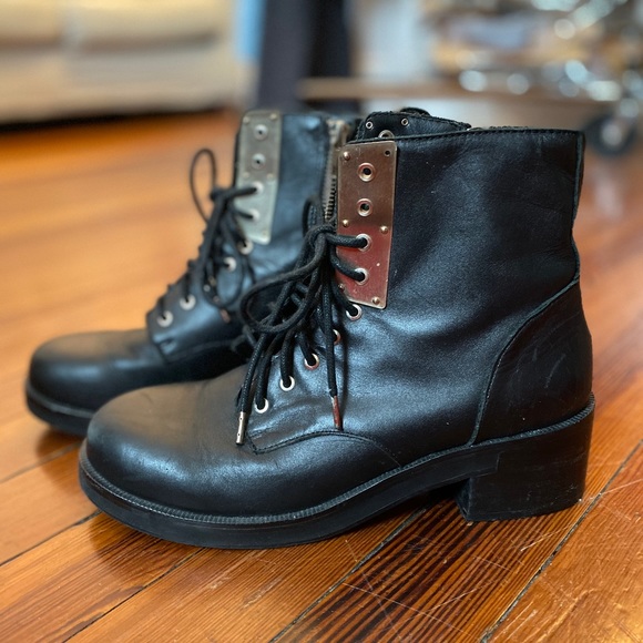 Kurt Geiger Shoes - Kurt Geiger Black w Silver Leather Boots Size 38.5
